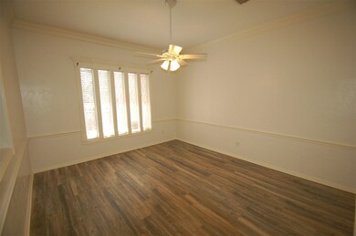 4010 Cypress Grove Ln, Houston, TX 77088 - photo 5