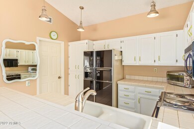 1240 E Brentrup Dr, Tempe, AZ 85283 - photo 7