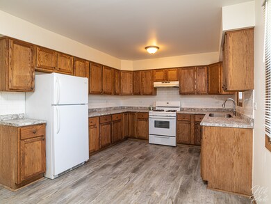 4136 Cambridge Cir, Country Club Hills, IL 60478 - photo 6