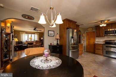 111 N 9th St, Emmaus, PA 18049 - photo 5