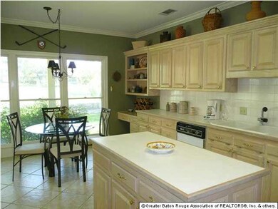 Kitchen and Breakfast Area