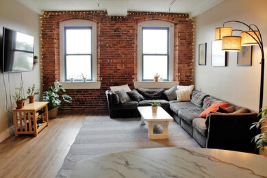 Island Terrace unit 304, Saco, ME 04072 - photo 3