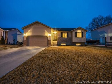 1952 N 1400 W, Clearfield, UT 84015 - photo 4