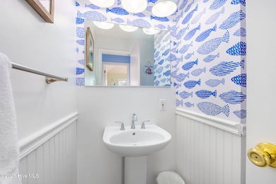 1037 Hampton St, Corolla, NC 27927 - photo 5