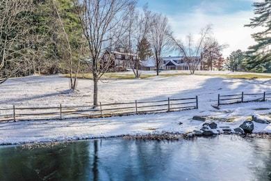 64 Needle Leaf Ln, Stowe, VT 05672 - photo 2