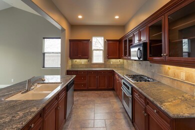 3271 Graybark Ave, Clovis, CA 93619 - photo 4