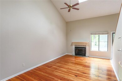 102 Cimarron Dr, Asheville, NC 28803 - photo 3