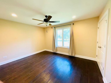 406 Lauder Ln, Inverness, IL 60067 - photo 3