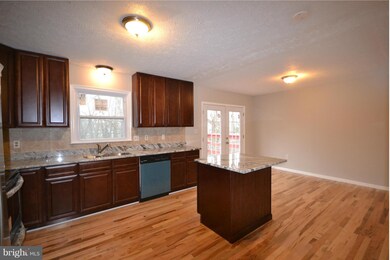 1129 Clarkville Dr, Winchester, VA 22603 - photo 2