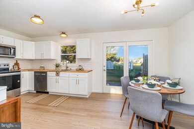 266 Lumber St, Mount Joy, PA 17552 - photo 5