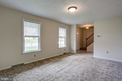 311 Willow Ln, New Holland, PA 17557 - photo 5
