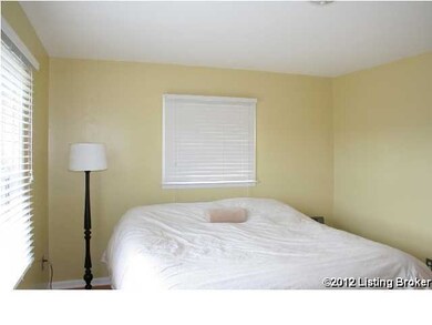 unlisted-address, Louisville, KY 40229 - photo 6