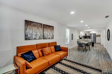 2910 Gardner Ave, Tyler, TX 75701 - photo 6