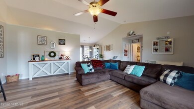 24-web-or-mls-601-Cherry-Blossom-Ln-Rich