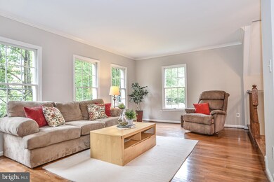 6315 Tisbury Dr, Burke, VA 22015 - photo 5