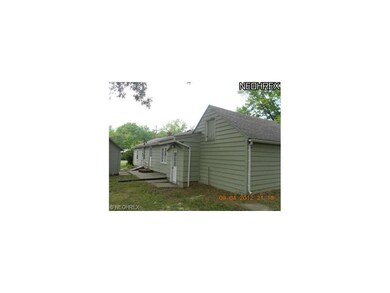 nice yard with shed and detached garage