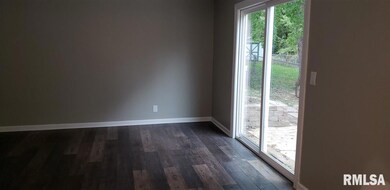 1702 Emerald Dr, Davenport, IA 52804 - photo 7