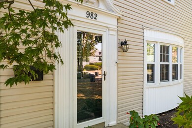 982 S Roosevelt Ave, Columbus, OH 43209 - photo 3