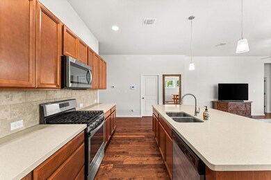 489 Bridgestone Way, Buda, TX 78610 - photo 5