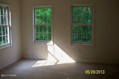 6 Stone Ridge Rd, Dingmans Ferry, PA 18328 - photo 5