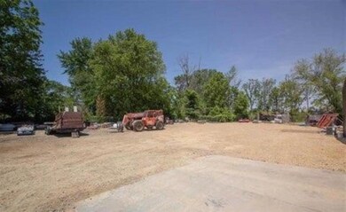 3824 N Fairmount St, Davenport, IA 52806 - photo 3