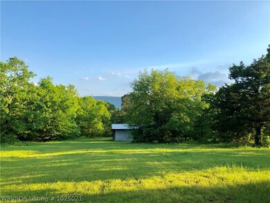 Mountain view/Barn & pasture land