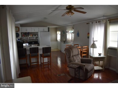270 W Uwchlan Ave unit 66, Downingtown, PA 19335 - photo 2