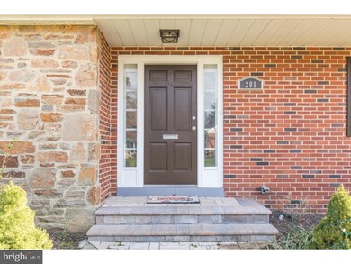 208 W Crest Rd, Wilmington, DE 19803 - photo 3