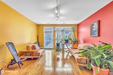 1812 S Clark St unit T15, Chicago, IL 60616 - photo 5