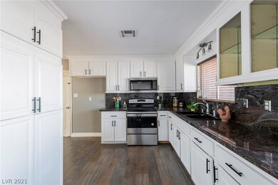 908 Bonita, Las Vegas NV 89104