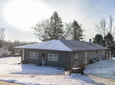 312 E Orbison St, Barneveld, WI 53507 - photo 4