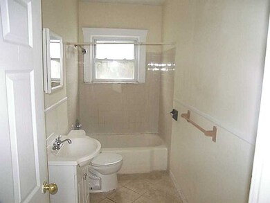 192 Mulberry St, Pawtucket, RI 02860 - photo 6