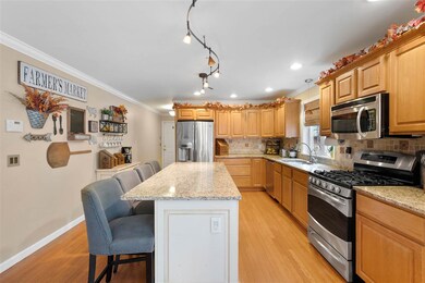 17 Buckingham Dr, Londonderry, NH 03053 - photo 4