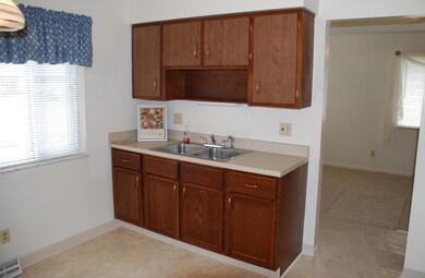 1597 Elmore Ave, Columbus, OH 43224 - photo 4