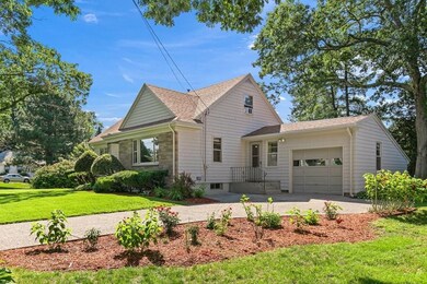 55 Clayton St, Attleboro, MA 02703 - photo 2