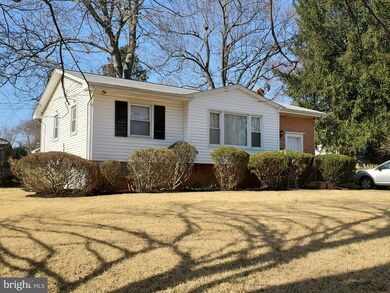 13202 Turkey Branch Pkwy, Rockville, MD 20853 - photo 2