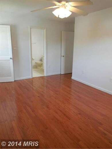 3084 White Birch Ct, Fairfax, VA 22031 - photo 3