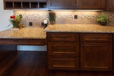 545 Bridge Creek Dr, Central Point, OR 97502 - photo 4