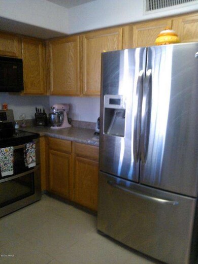 leslie kitchen 2
