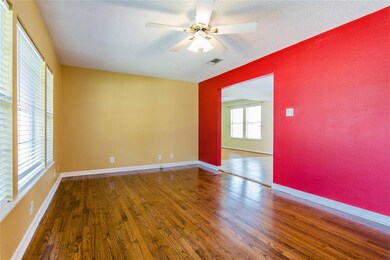 928 Dora St, Bedford, TX 76022 - photo 4