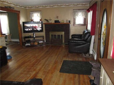 Living Room. GAS FIREPLACE, HARDWOOD FLOORS AND CL