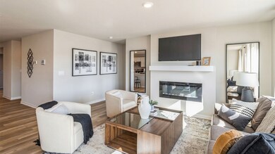 16 Verbena Ln SW, Cedar Rapids, IA 52404 - photo 3