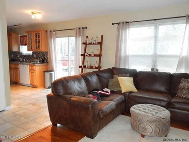 47 W Boylston St, Glens Falls, NY 12801 - photo 3