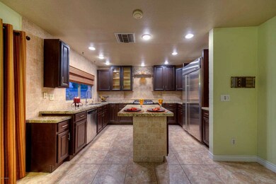 005_Kitchen