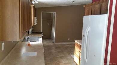 69 F H Justus Rd, Hendersonville, NC 28792 - photo 3