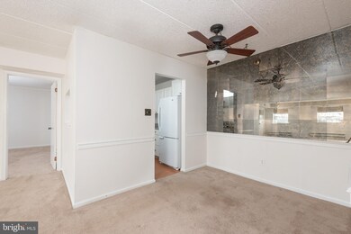 131 Woodstream Dr, Norristown, PA 19403 - photo 3