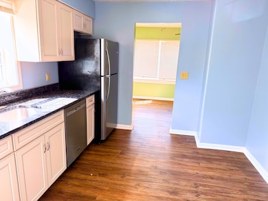 1956 Cypress St, Paris, KY 40361 - photo 5