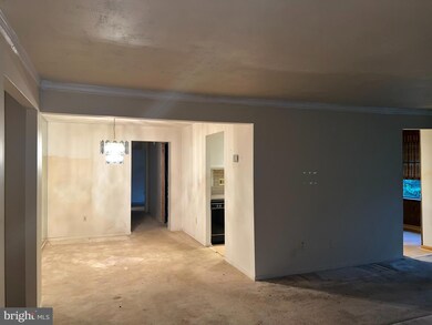 8709 Hayshed Ln unit 32, Columbia, MD 21045 - photo 3