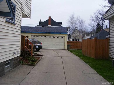 399 Stanley St, North Tonawanda, NY 14120 - photo 4
