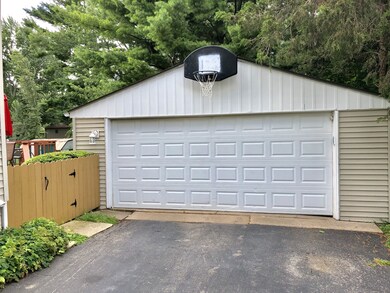 LARGE DETACHED GARAGE - OVERHEAD DOOR OPENER - PRI